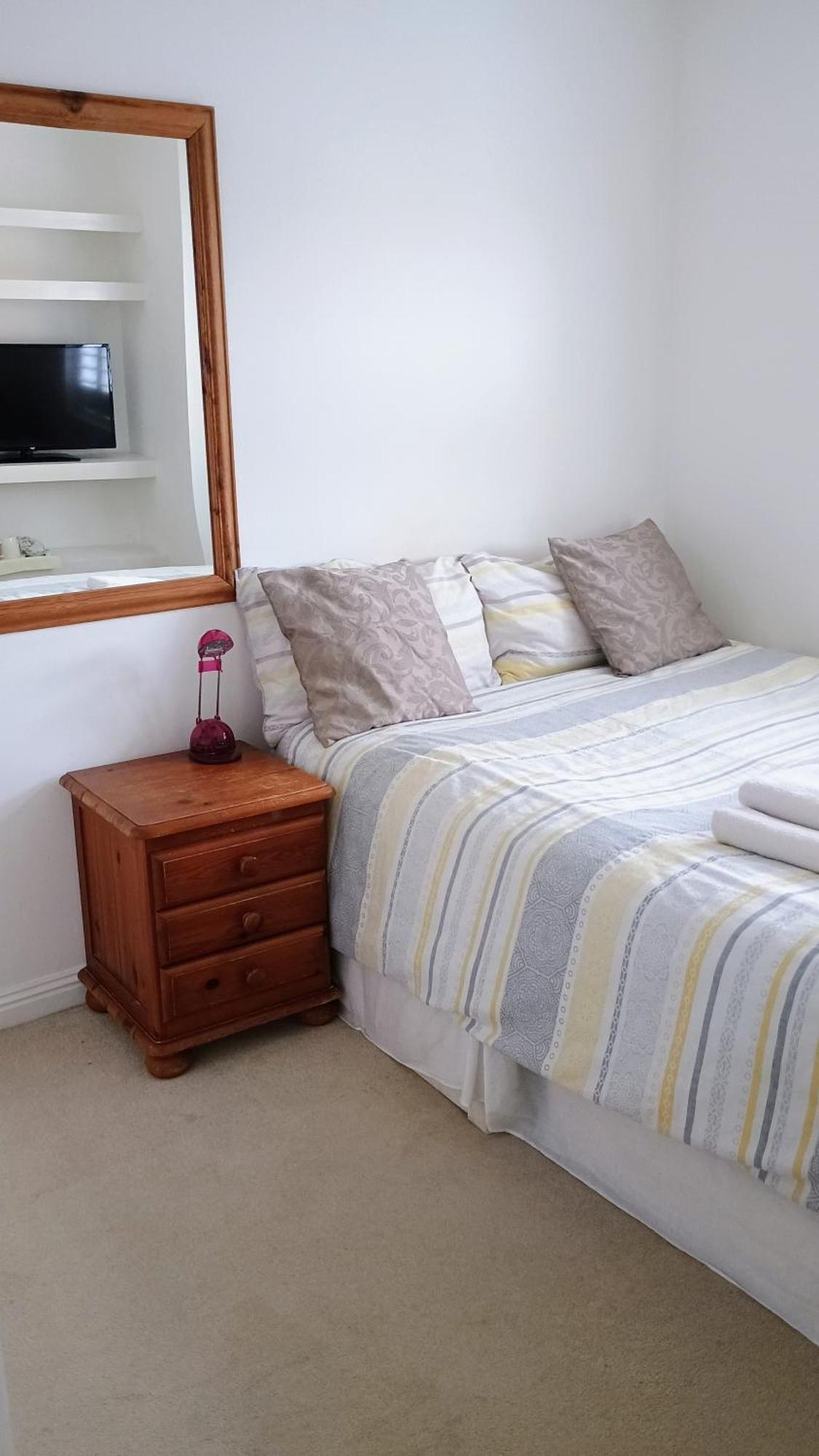 Guest house Bienvenue In Luxury Superking Or Standard Or Budget *